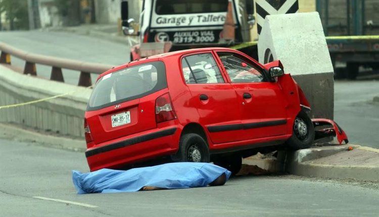 muere en estrellamiento