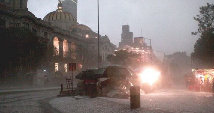 asi-se-cubrio-la-cdmx-de-granizo