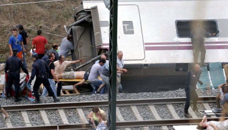 atiende-metro-a-persona-accidentada-en-estacion-la-viga