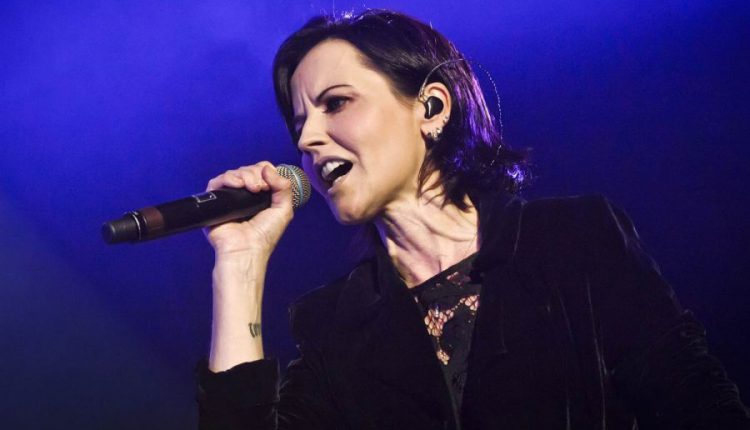 dolores-oriordan-le-pone-musica-a-su-funeral