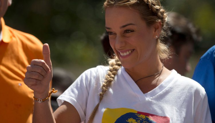 lilian-tintori-esposa-de-leopoldo-lopez-dio-a-luz-una-nina