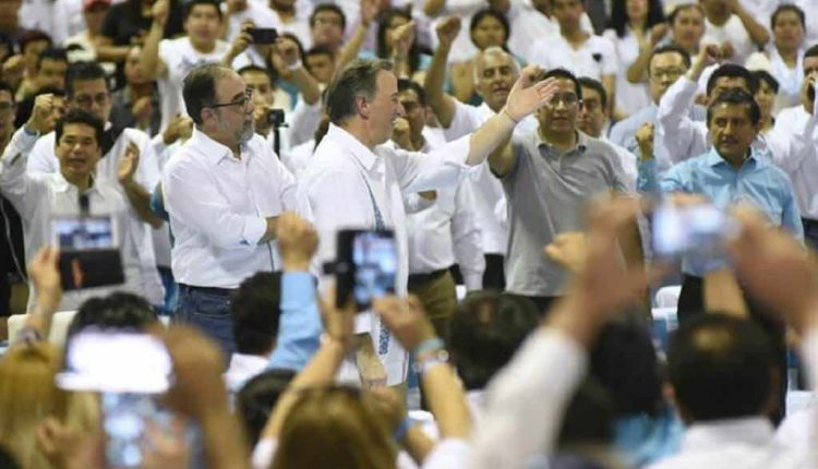 mejores-sueldos-para-maestros-promete-meade