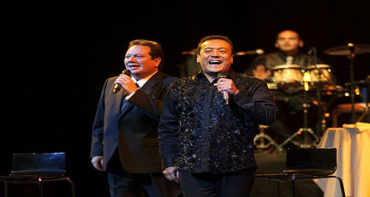 pareja-se-compromete-en-concierto-de-carlos-cuevas-en-sonora