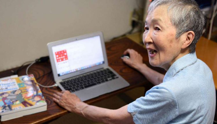 tiene-82-anos-y-crea-una-aplicacion-para-iphone